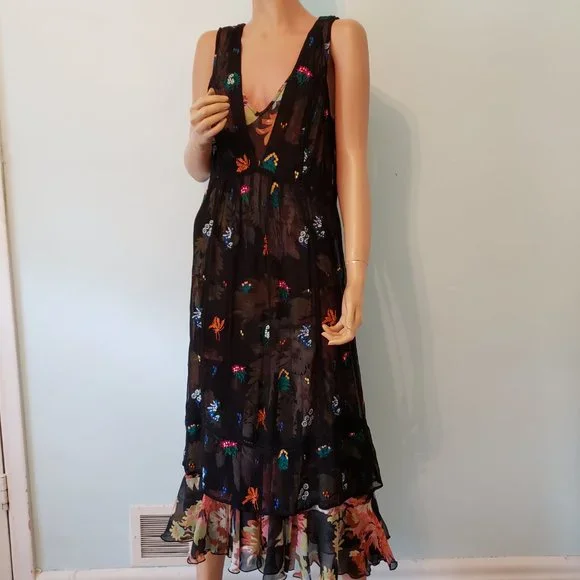 NWT Anthropologie Floreat two pieces Embroidered Dress. Size 8. - Picture 10 of 16